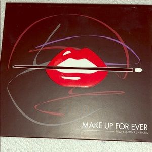 Make Up For Ever Palette 9 Artist Shadow